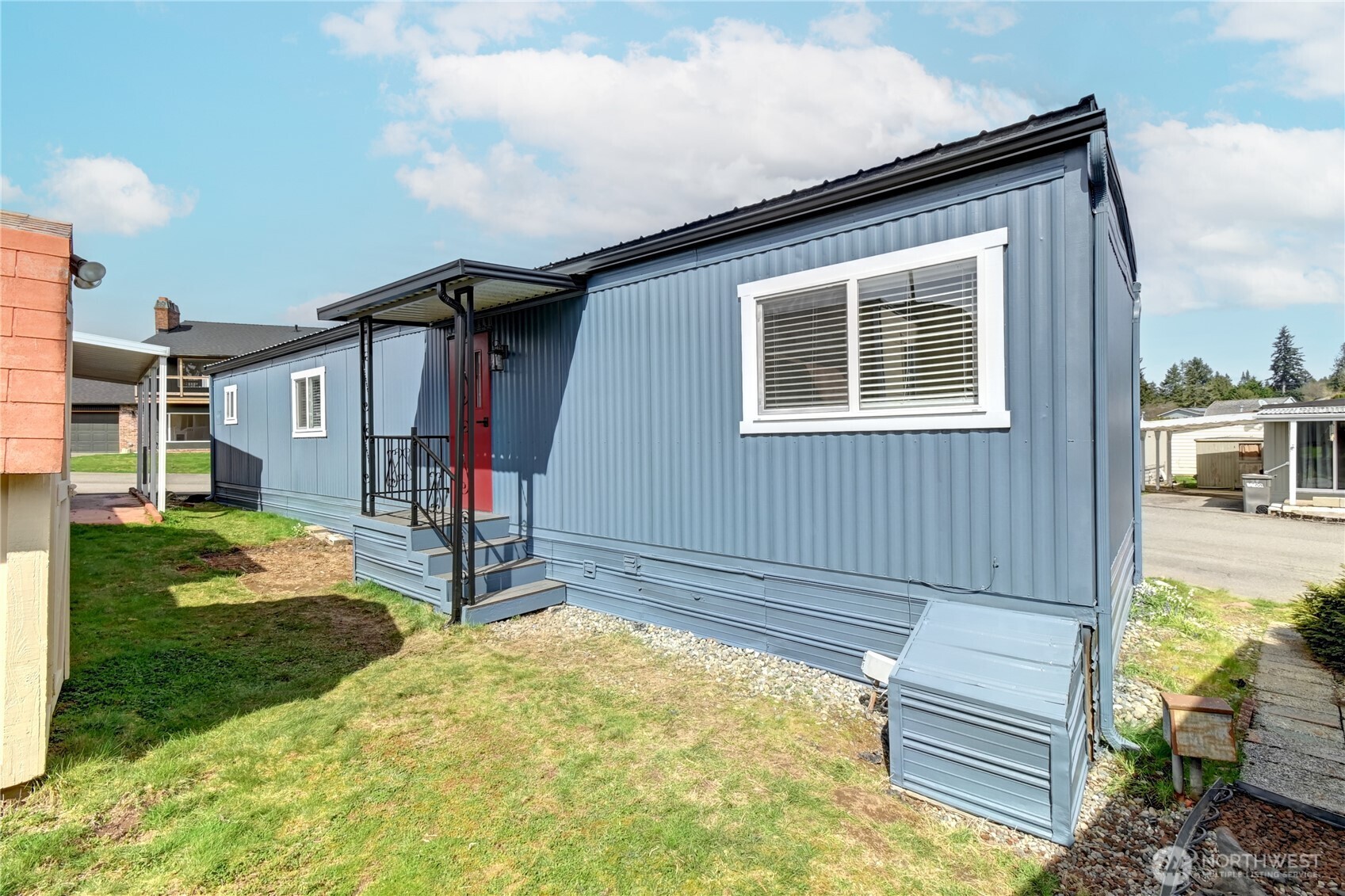 18501 52nd Ave #49, Lynnwood, WA 98037