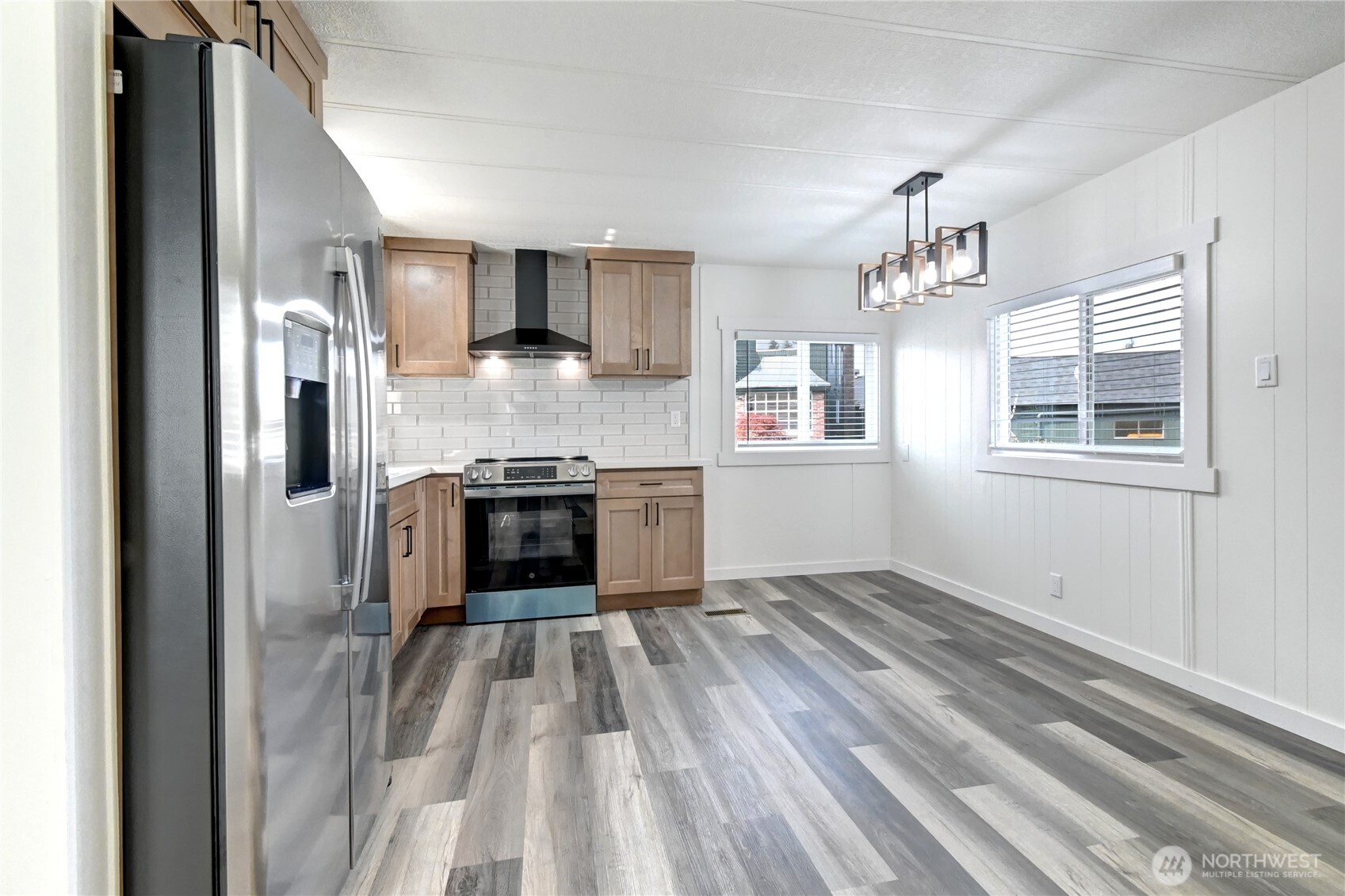 18501 52nd Ave #49, Lynnwood, WA 98037