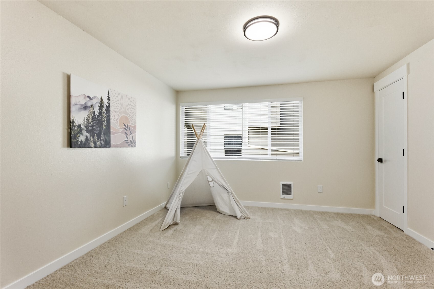 1220 N 137th Street #Unit 5, Seattle, WA 98133