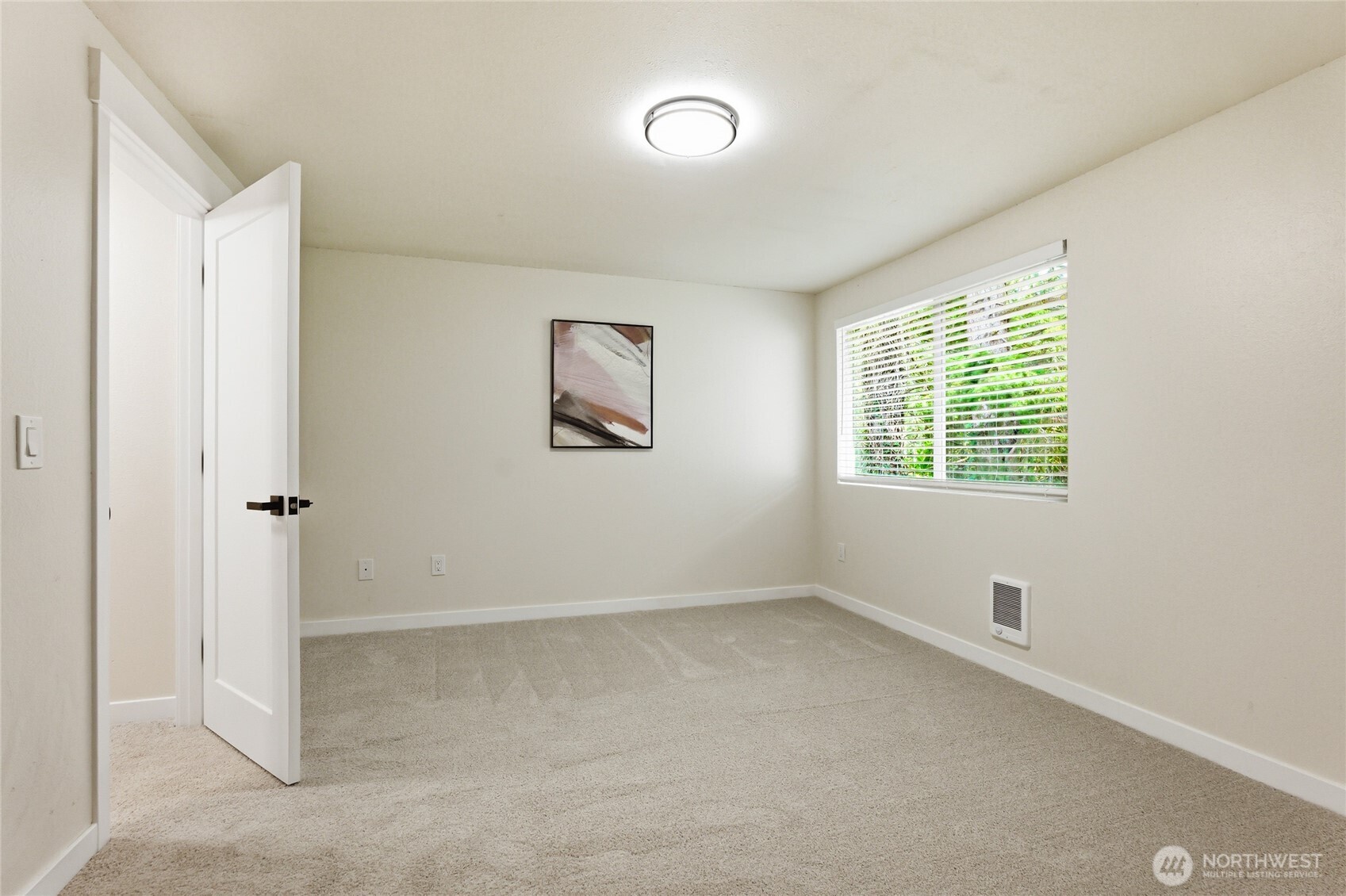 1220 N 137th Street #Unit 5, Seattle, WA 98133
