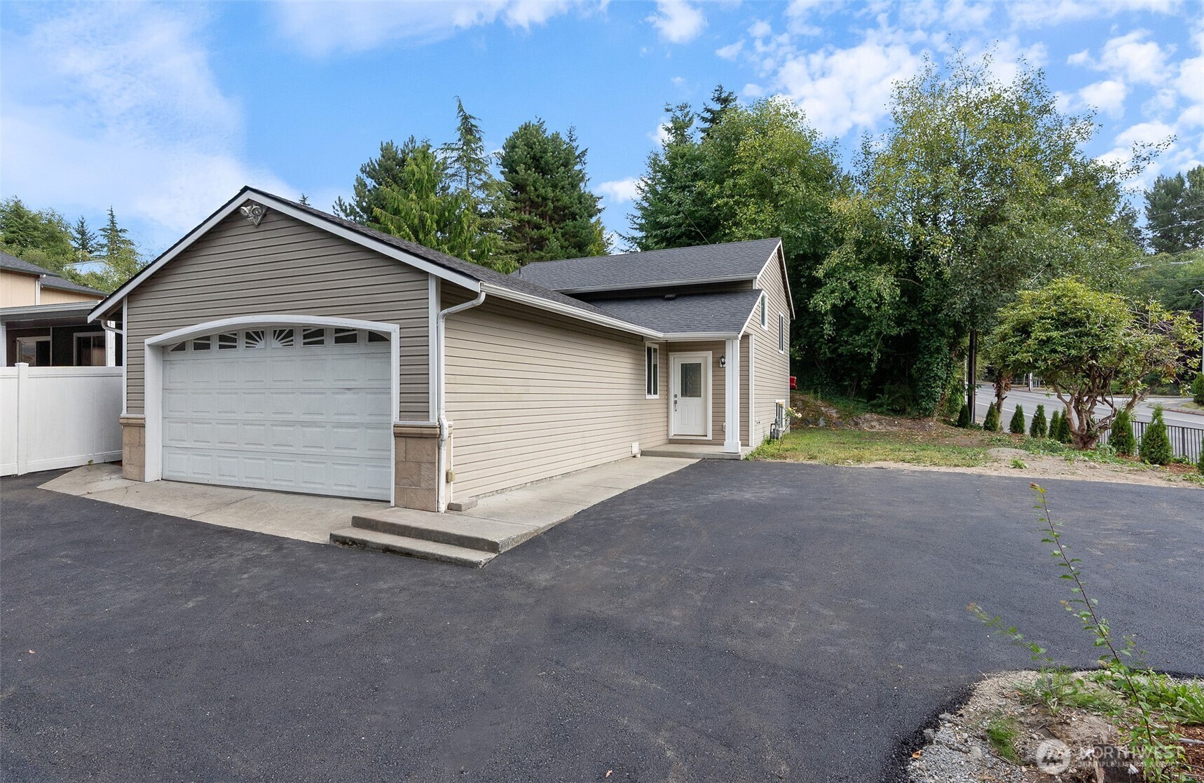 5525 Glenwood Avenue , Everett, WA 98203