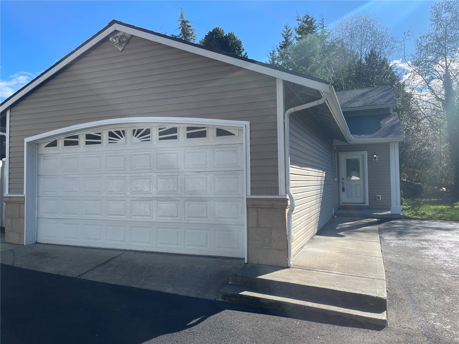 5525 Glenwood Avenue , Everett, WA 98203