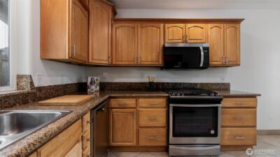 5525 Glenwood Avenue , Everett, WA 98203 - Photo 17