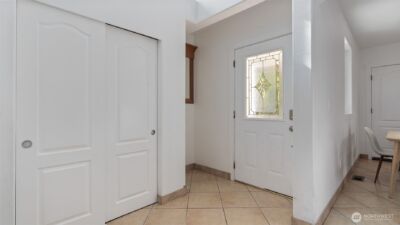 5525 Glenwood Avenue , Everett, WA 98203 - Photo 9