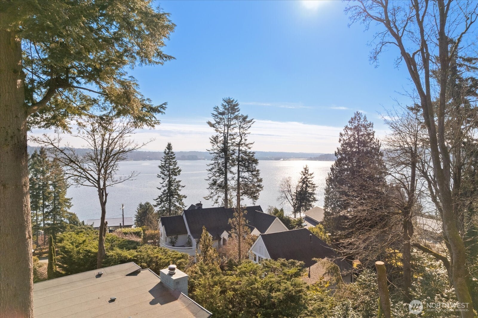 8526 E Mercer Way , Mercer Island, WA 98040