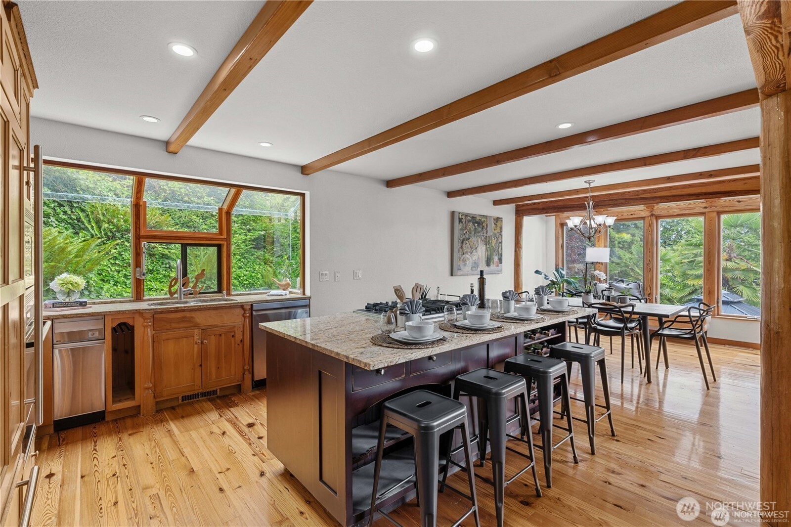 8526 E Mercer Way , Mercer Island, WA 98040