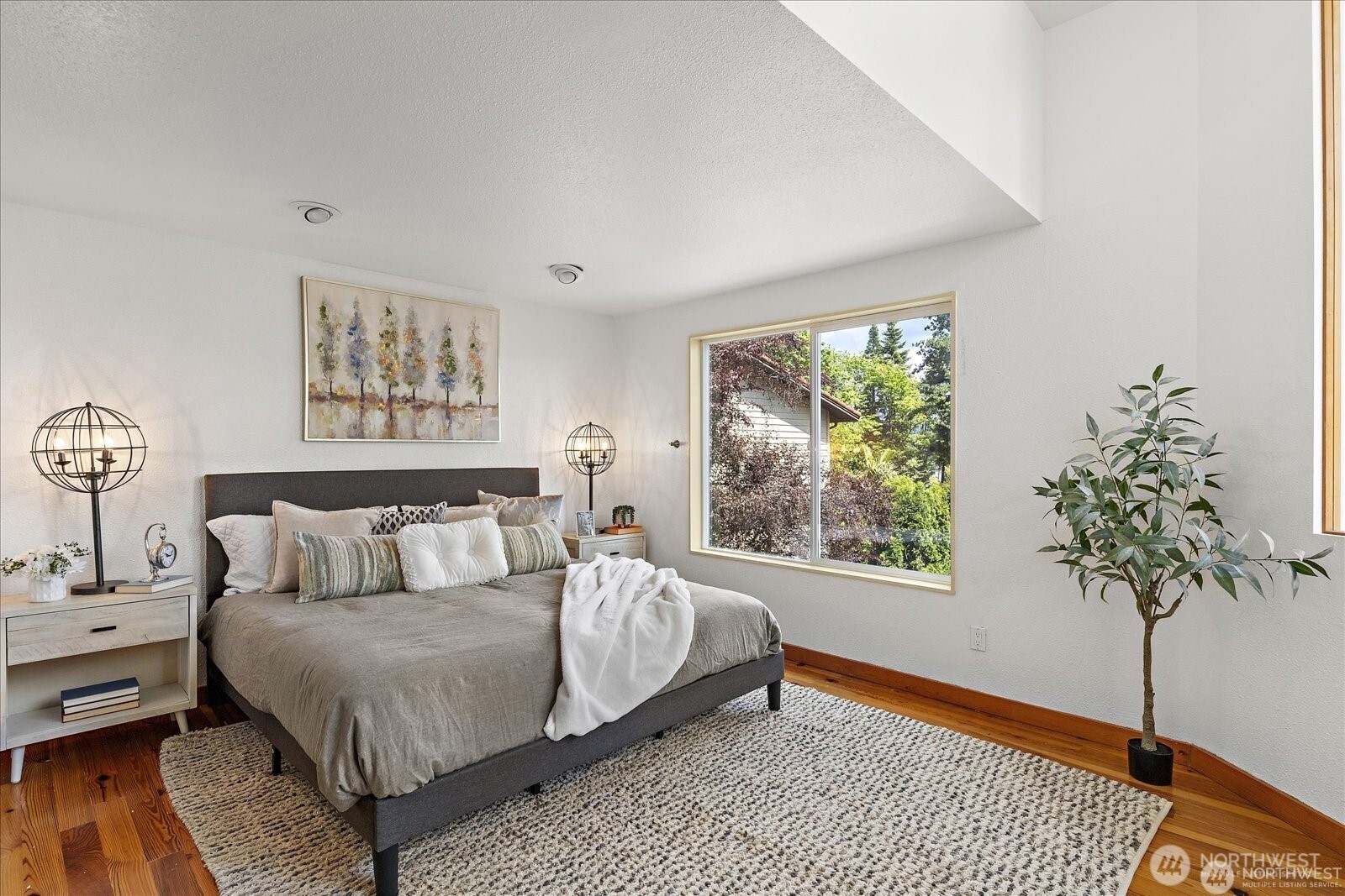 8526 E Mercer Way , Mercer Island, WA 98040