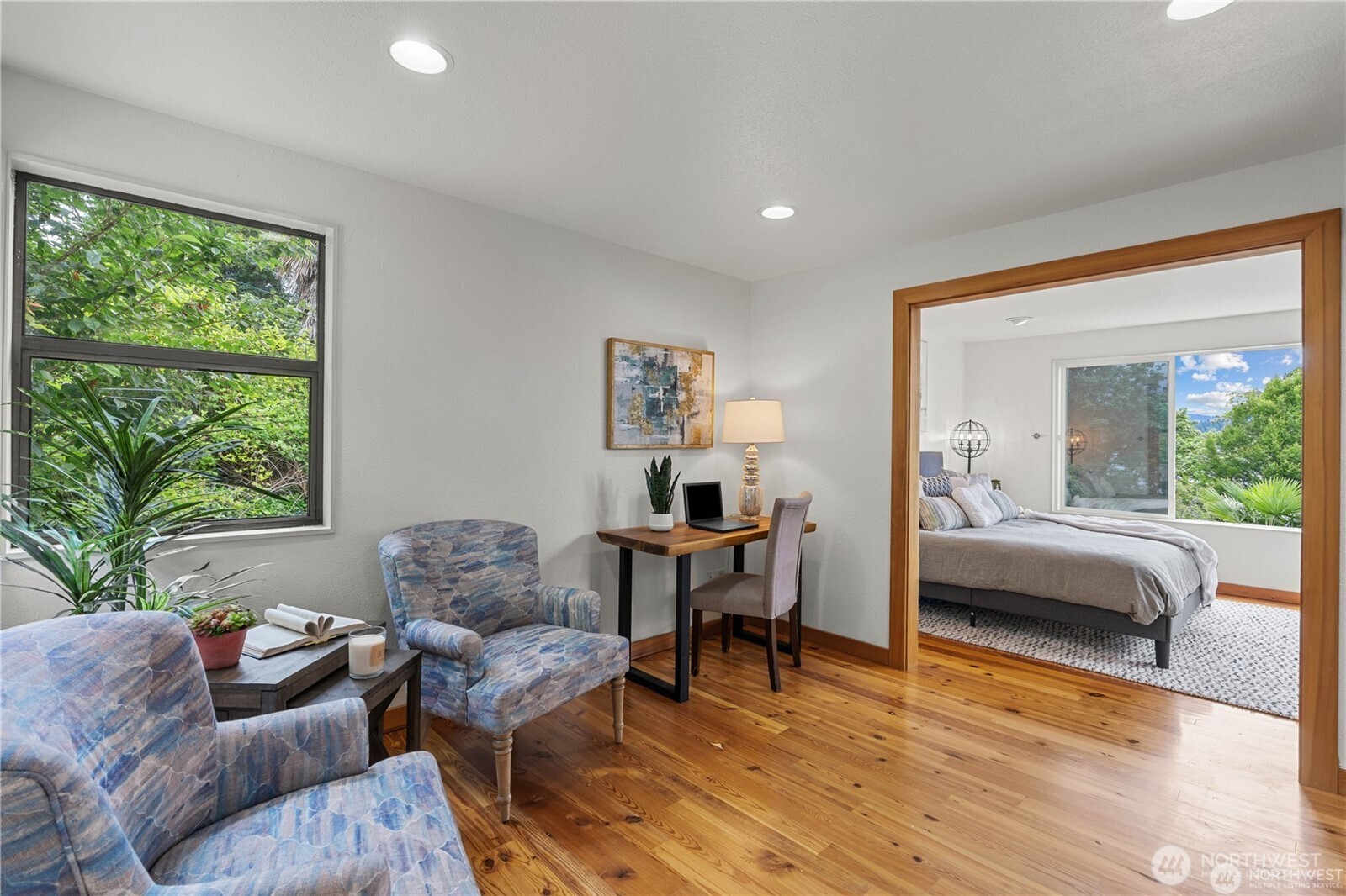 8526 E Mercer Way , Mercer Island, WA 98040