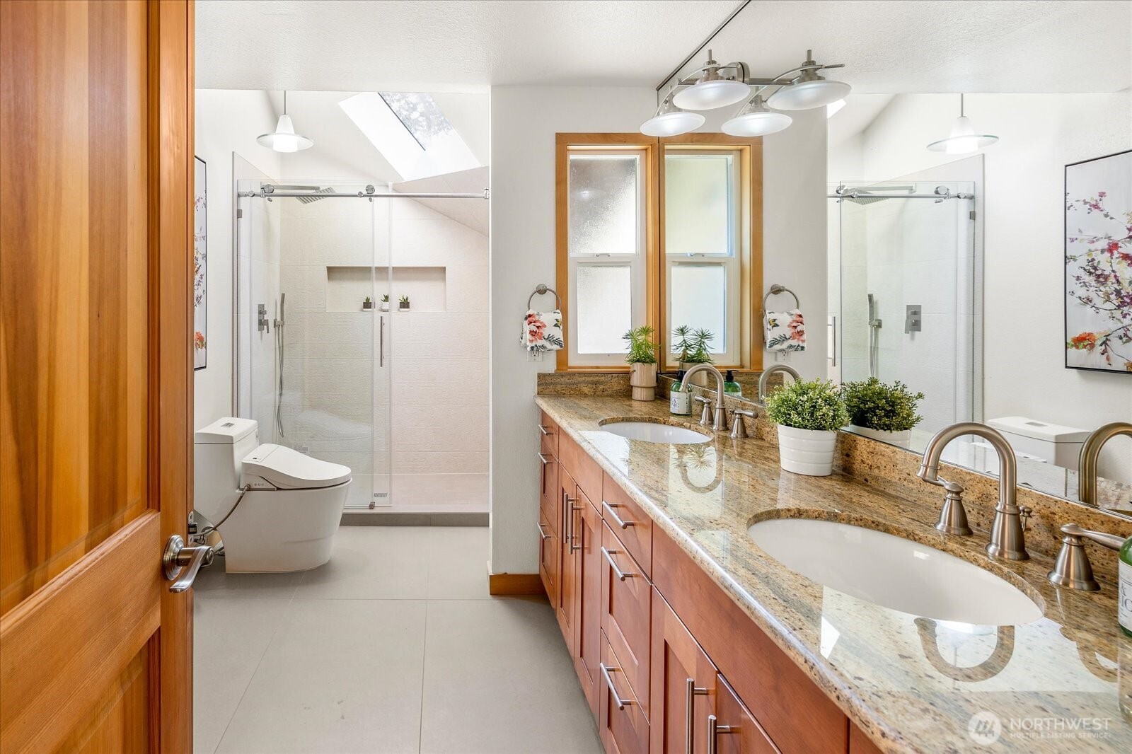 8526 E Mercer Way , Mercer Island, WA 98040