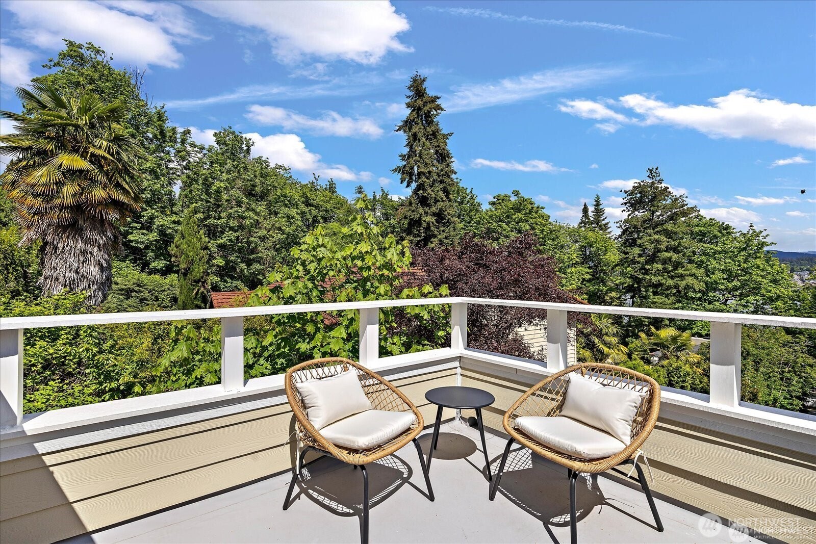 8526 E Mercer Way , Mercer Island, WA 98040