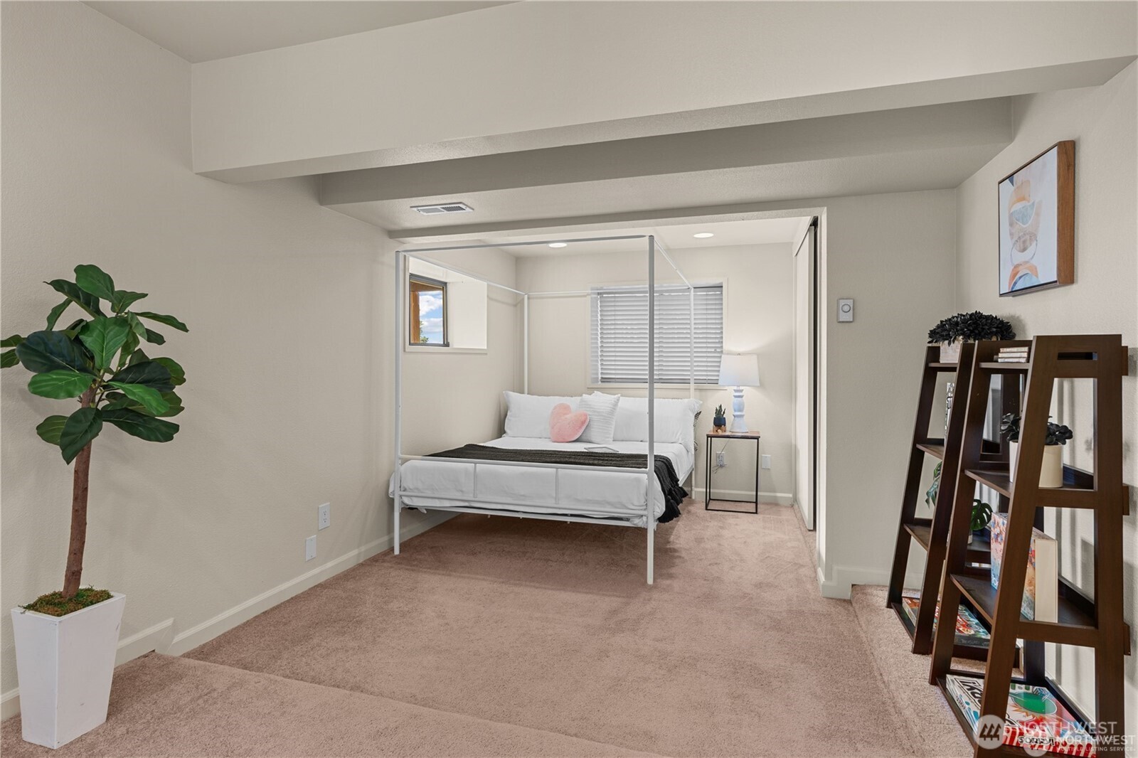 8526 E Mercer Way , Mercer Island, WA 98040