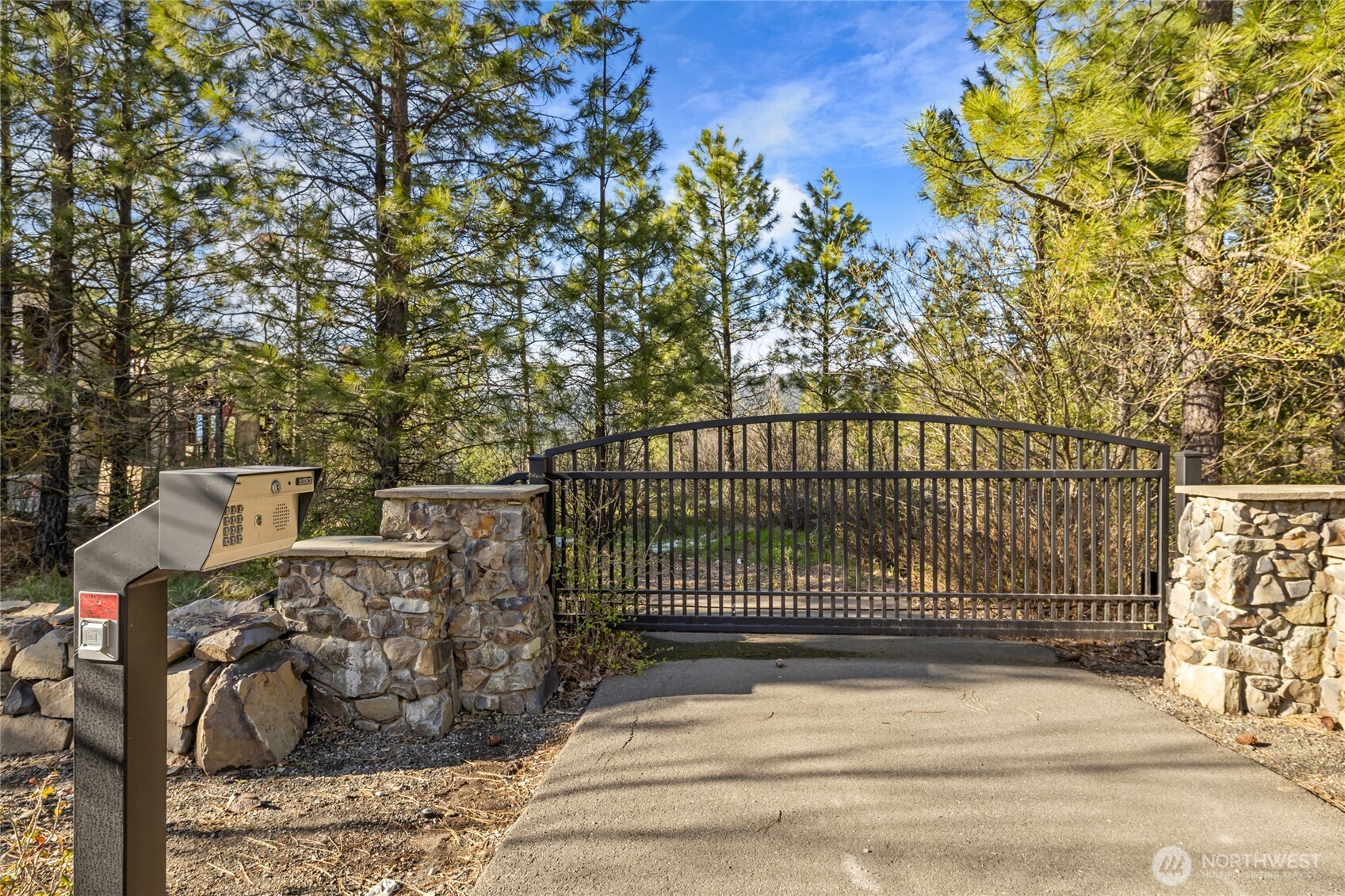 391 Big Hill Drive , Cle Elum, WA 98922