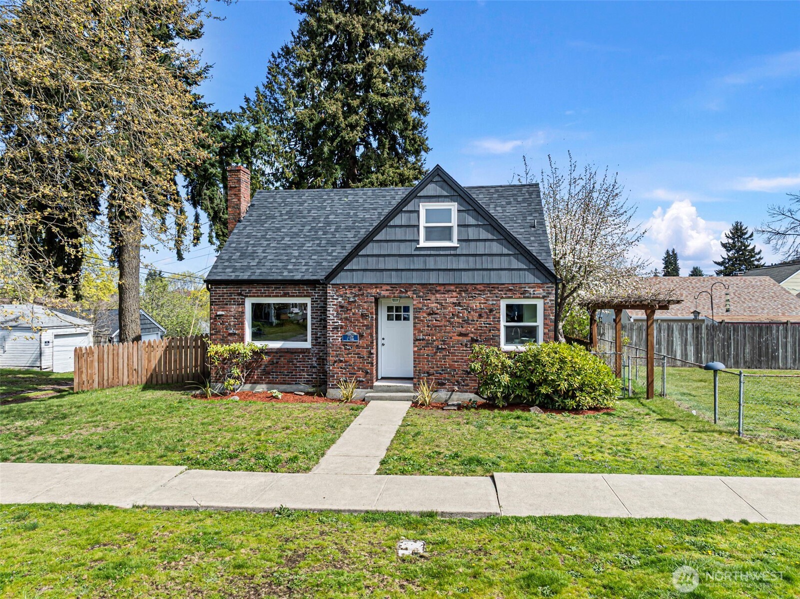 2709 N Mason Avenue , Tacoma, WA 98407