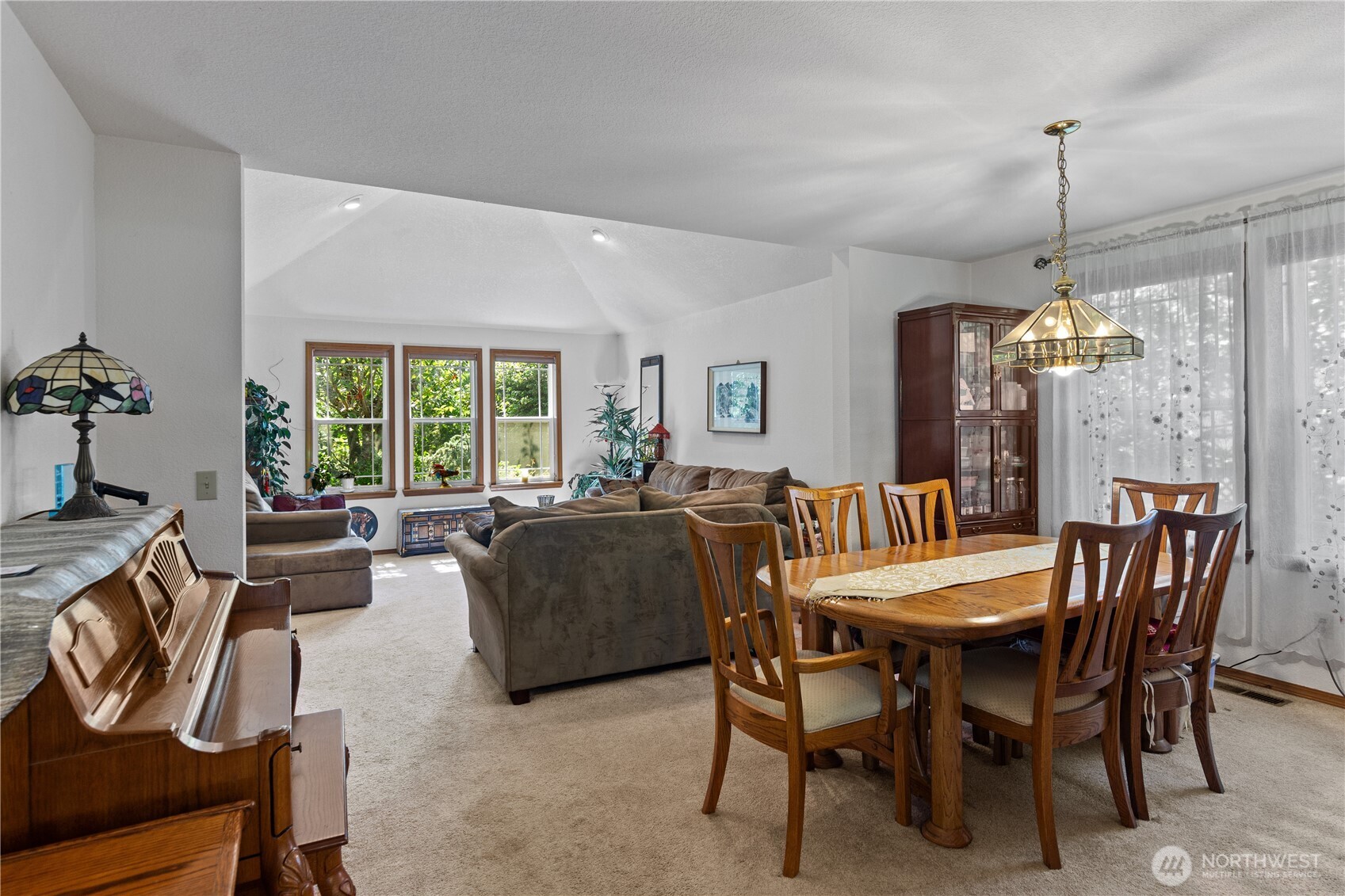 932 Pike Place NE, Auburn, WA 98002
