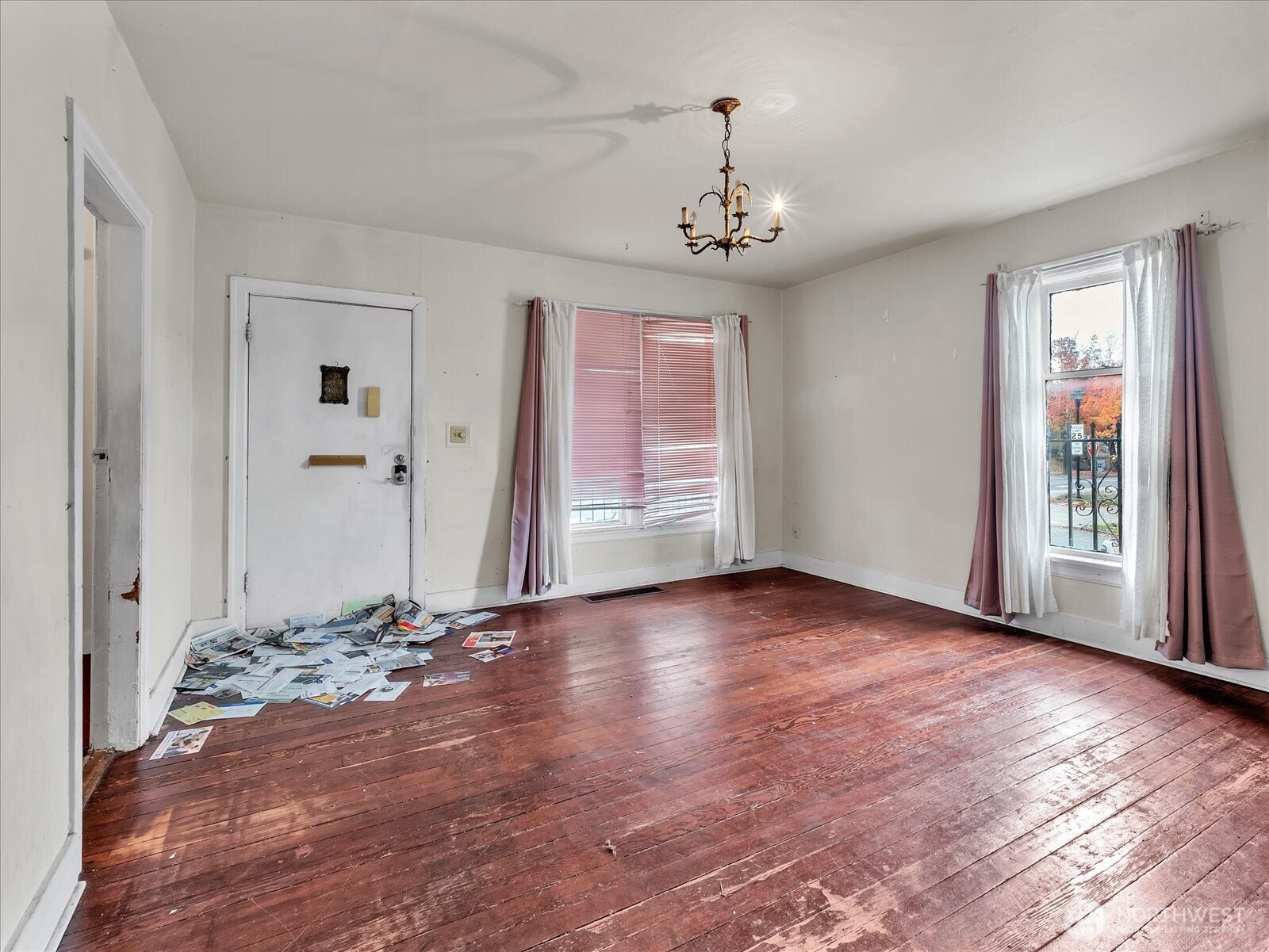 203 23rd Avenue , Seattle, WA 98122