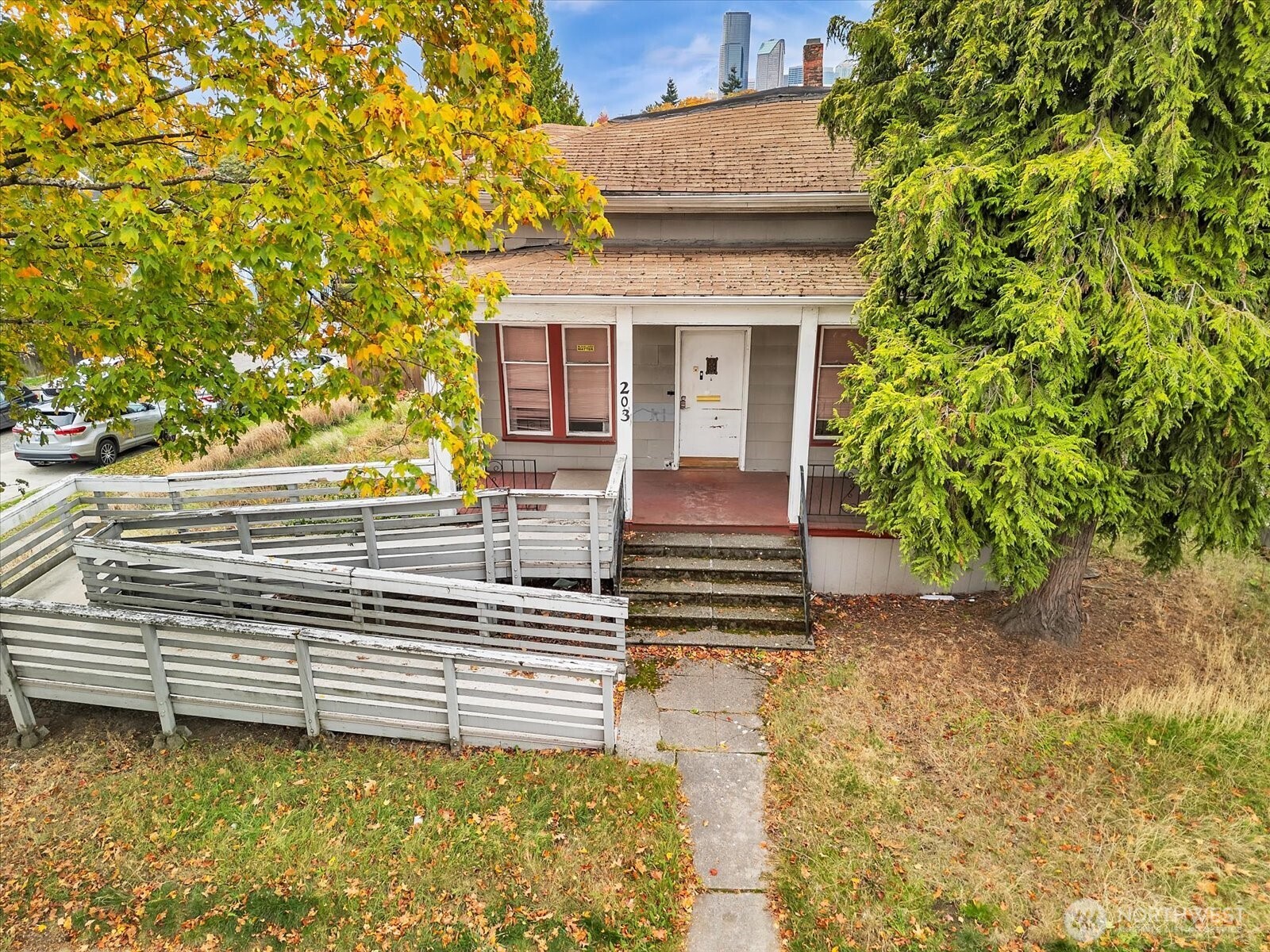 203 23rd Avenue , Seattle, WA 98122