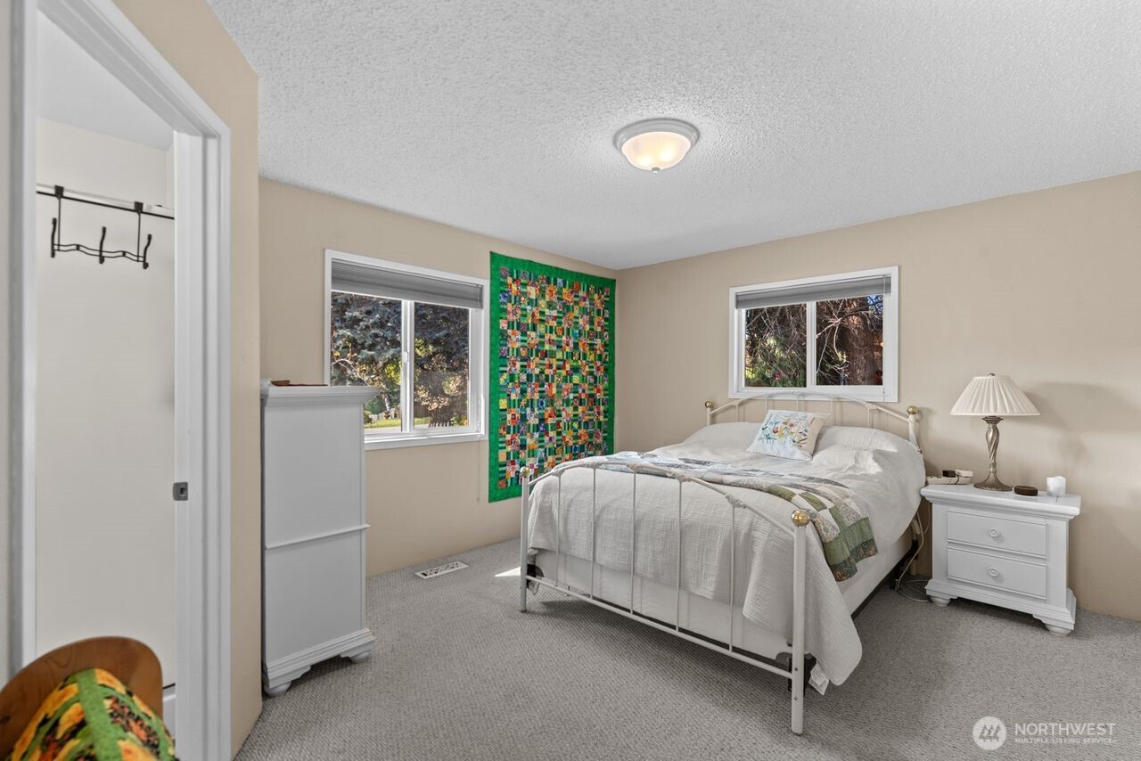 1401 N Devon Avenue , East Wenatchee, WA 98802