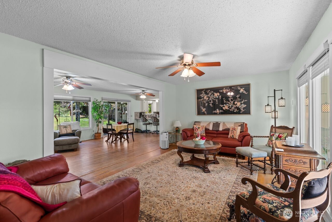 1401 N Devon Avenue , East Wenatchee, WA 98802