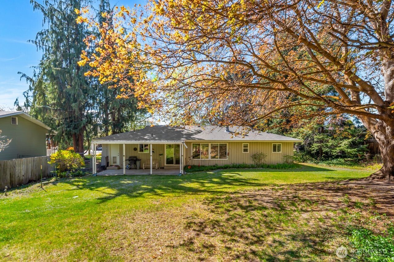 1401 N Devon Avenue , East Wenatchee, WA 98802
