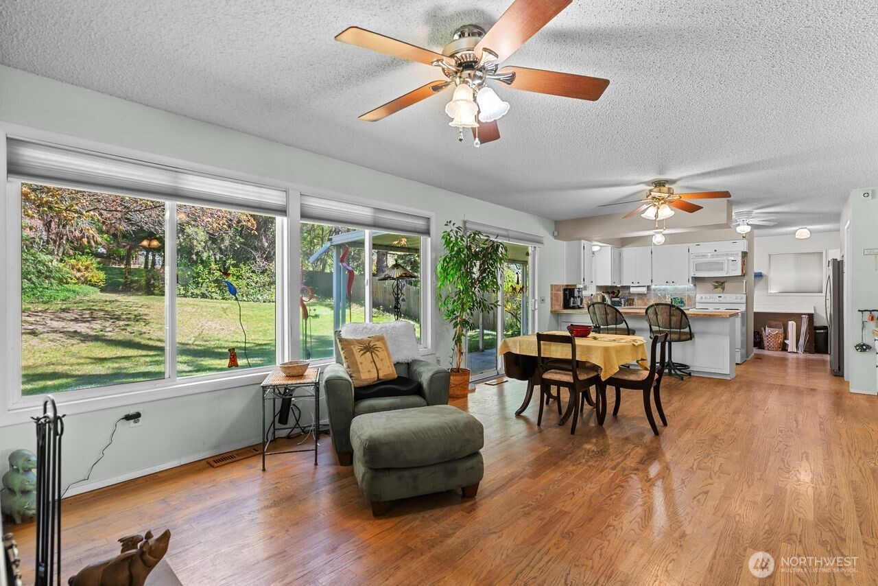 1401 N Devon Avenue , East Wenatchee, WA 98802