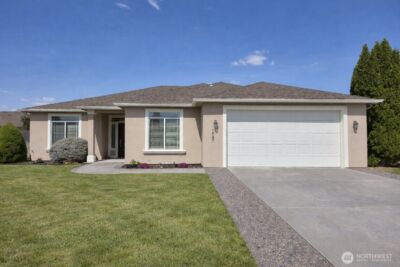 1747 Sunshine Ave , West Richland, WA 99353 - Photo 1