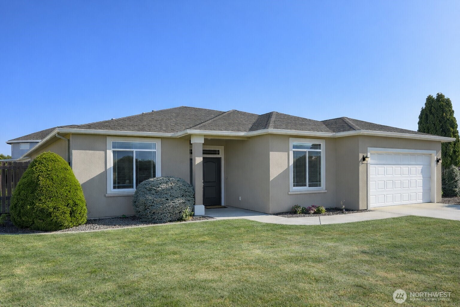 1747 Sunshine Ave , West Richland, WA 99353