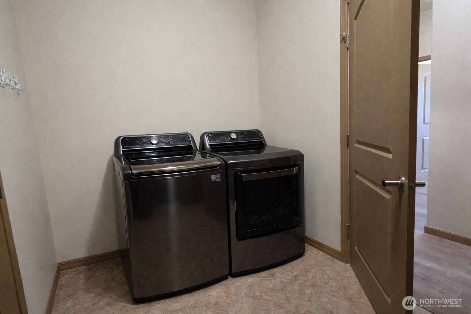 1747 Sunshine Ave , West Richland, WA 99353
