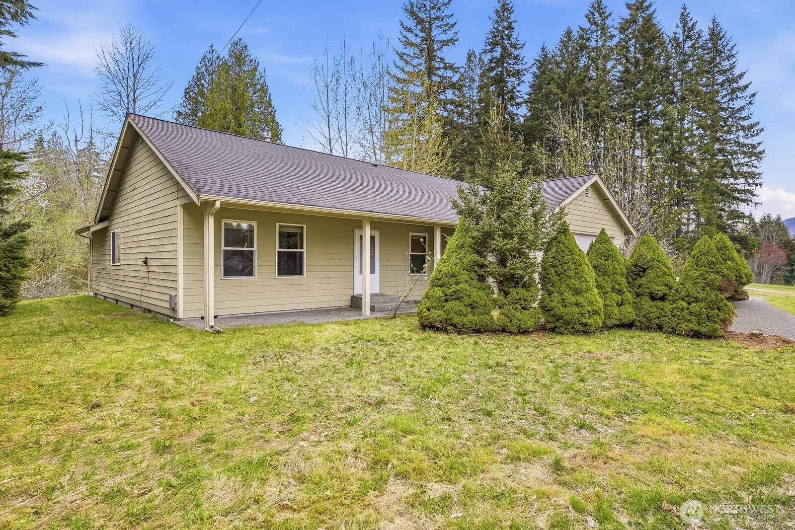 1300 Cascade Street , Darrington, WA 98241