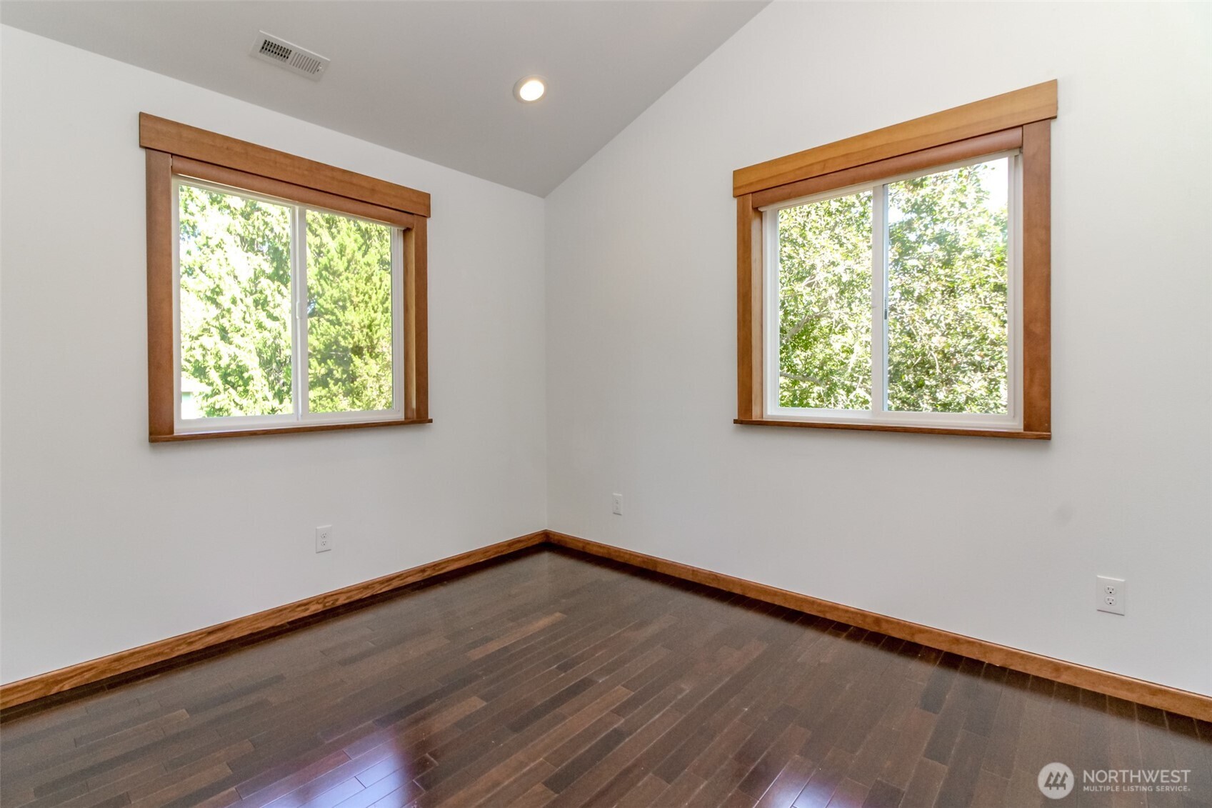 1618 Pear Street NE, Olympia, WA 98506