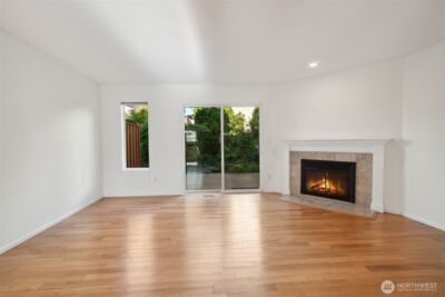 10030 NE 120th Street #J2, Kirkland, WA 98034 - Photo 28
