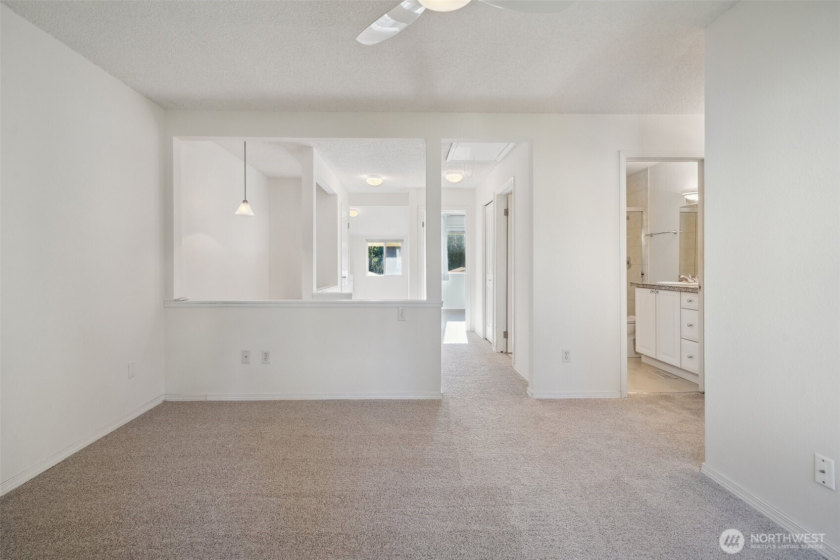 10030 NE 120th Street #J2, Kirkland, WA 98034