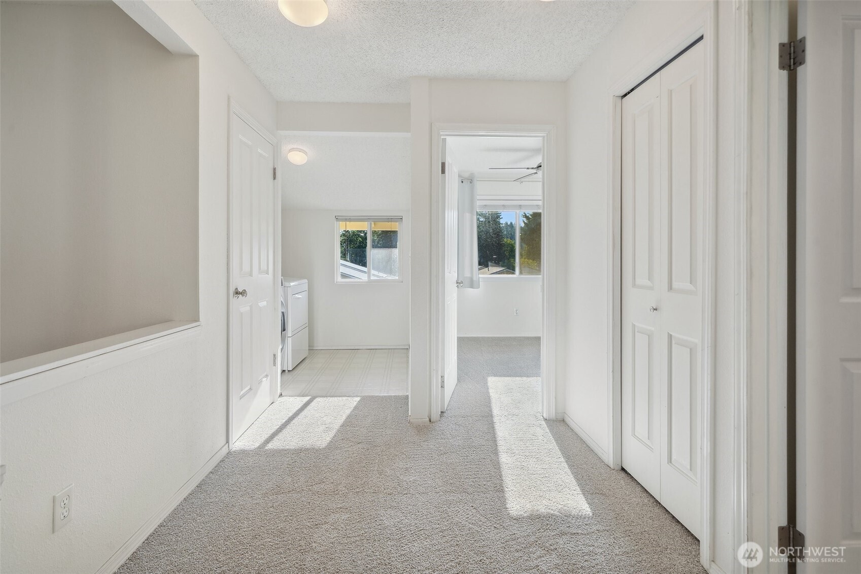 10030 NE 120th Street #J2, Kirkland, WA 98034