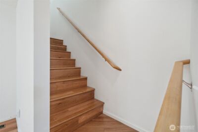 10030 NE 120th Street #J2, Kirkland, WA 98034 - Photo 10