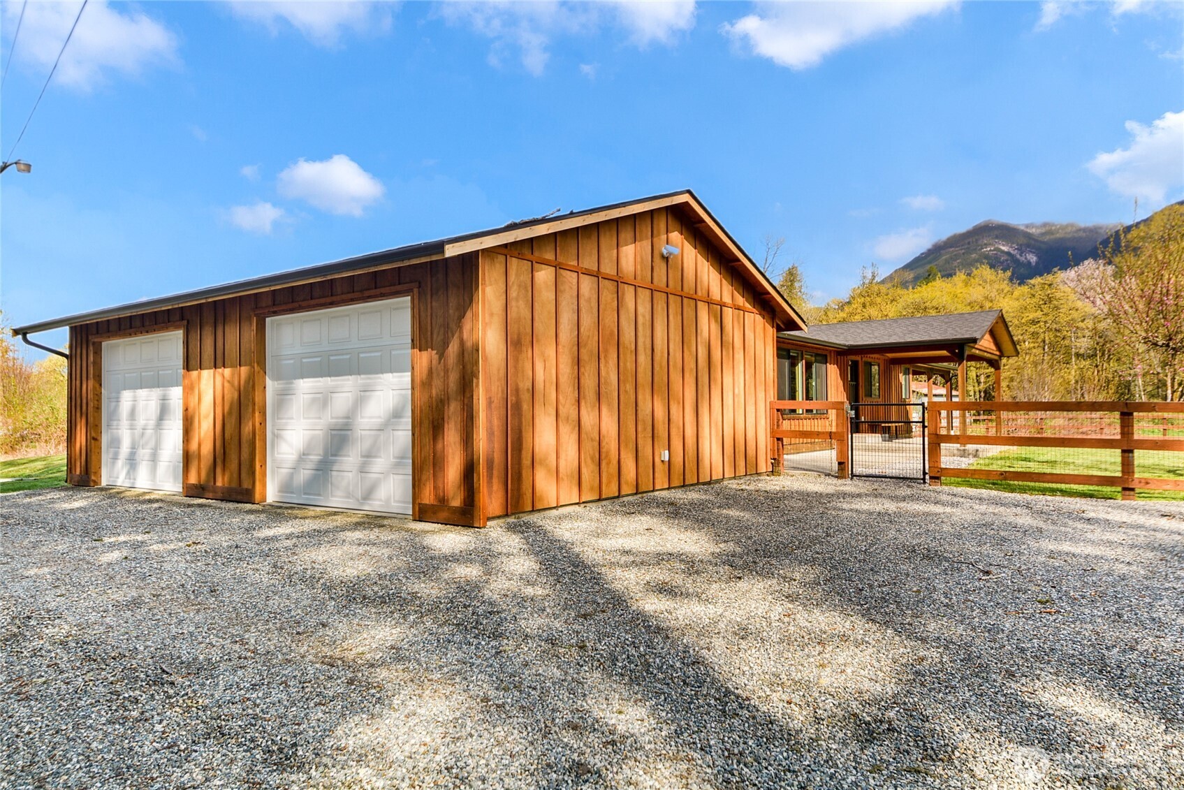 30313 State Route 530 NE, Arlington, WA 98223