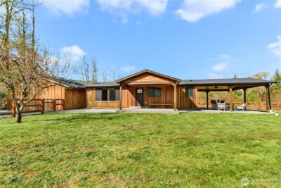 30313 State Route 530 NE, Arlington, WA 98223 - Photo 2