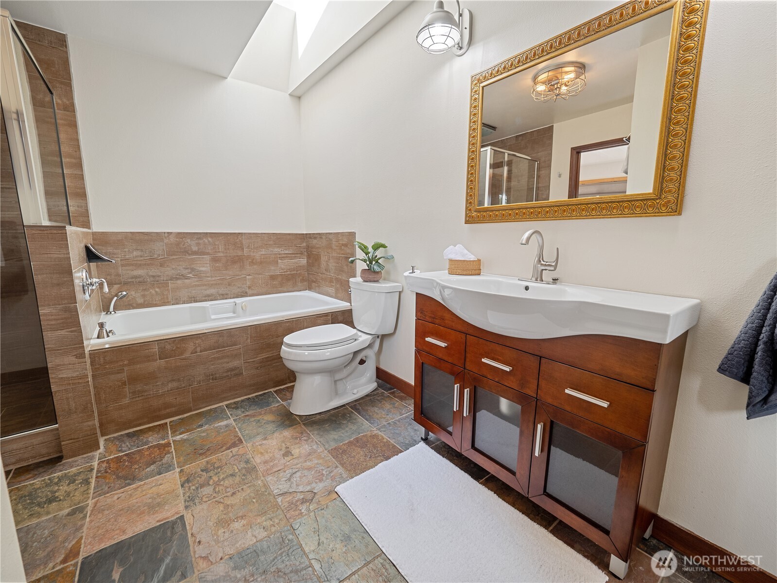 5201 Katherine Avenue SE, Auburn, WA 98092