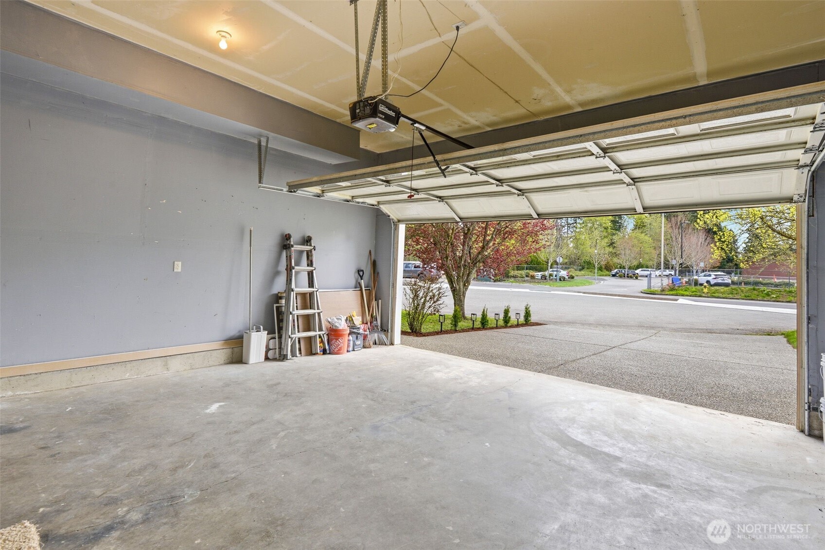 4604 20th Way NE, Olympia, WA 98516