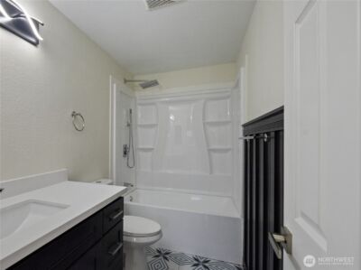 2902 13th Street #3B, Everett, WA 98201-1883 - Photo 12
