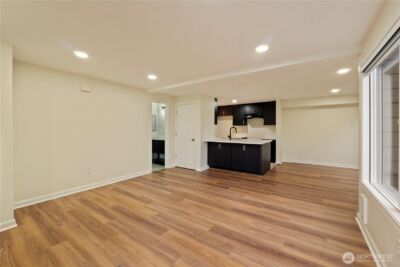 2902 13th Street #3B, Everett, WA 98201-1883 - Photo 6