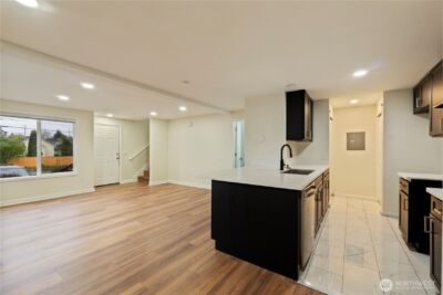 2902 13th Street #3B, Everett, WA 98201-1883 - Photo 9