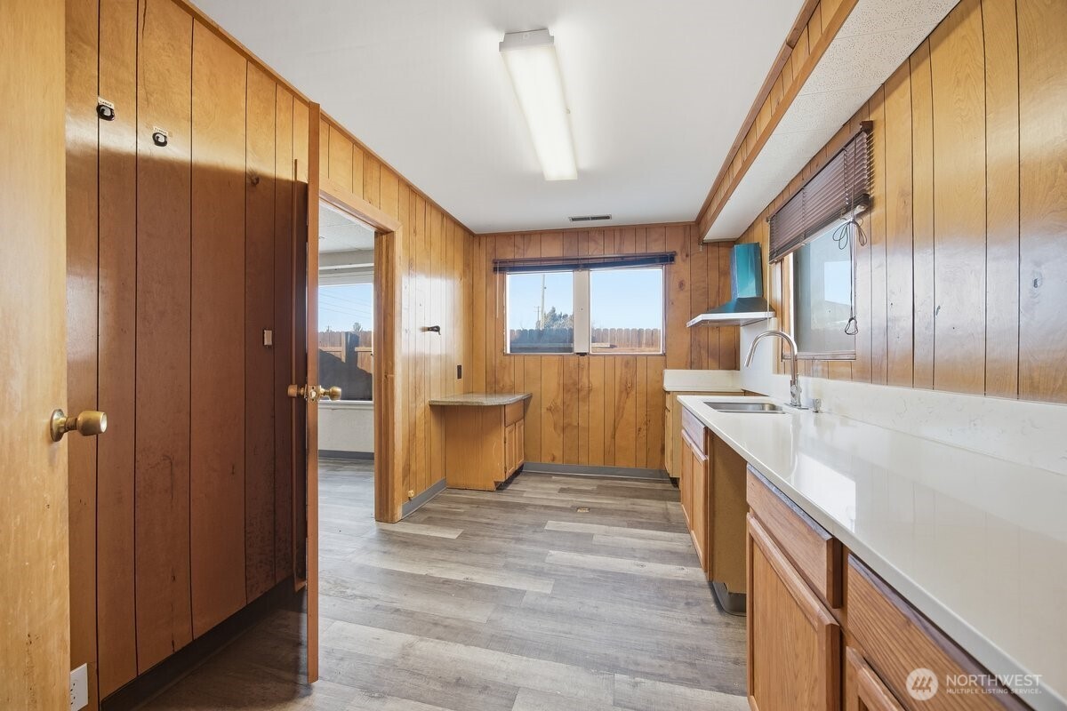 807 S Washington St. , Kennewick, WA 99336