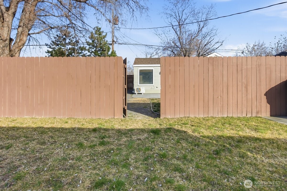 807 S Washington St. , Kennewick, WA 99336