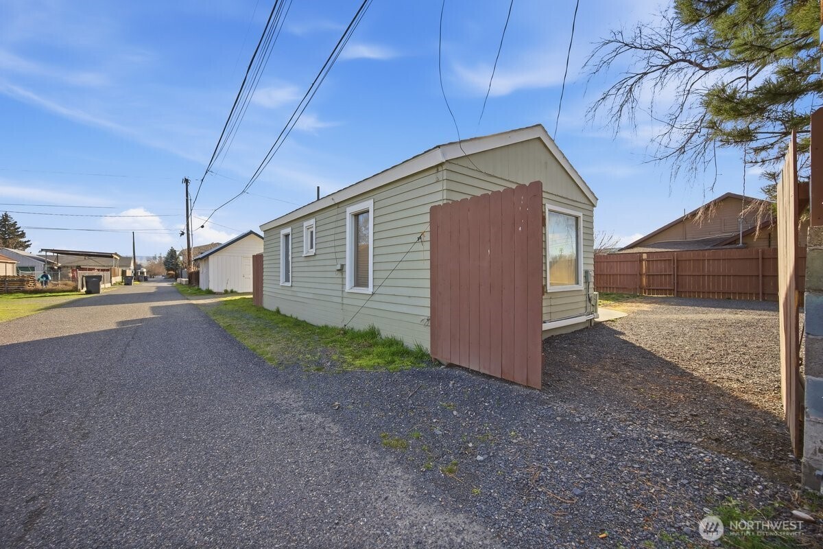807 S Washington St. , Kennewick, WA 99336