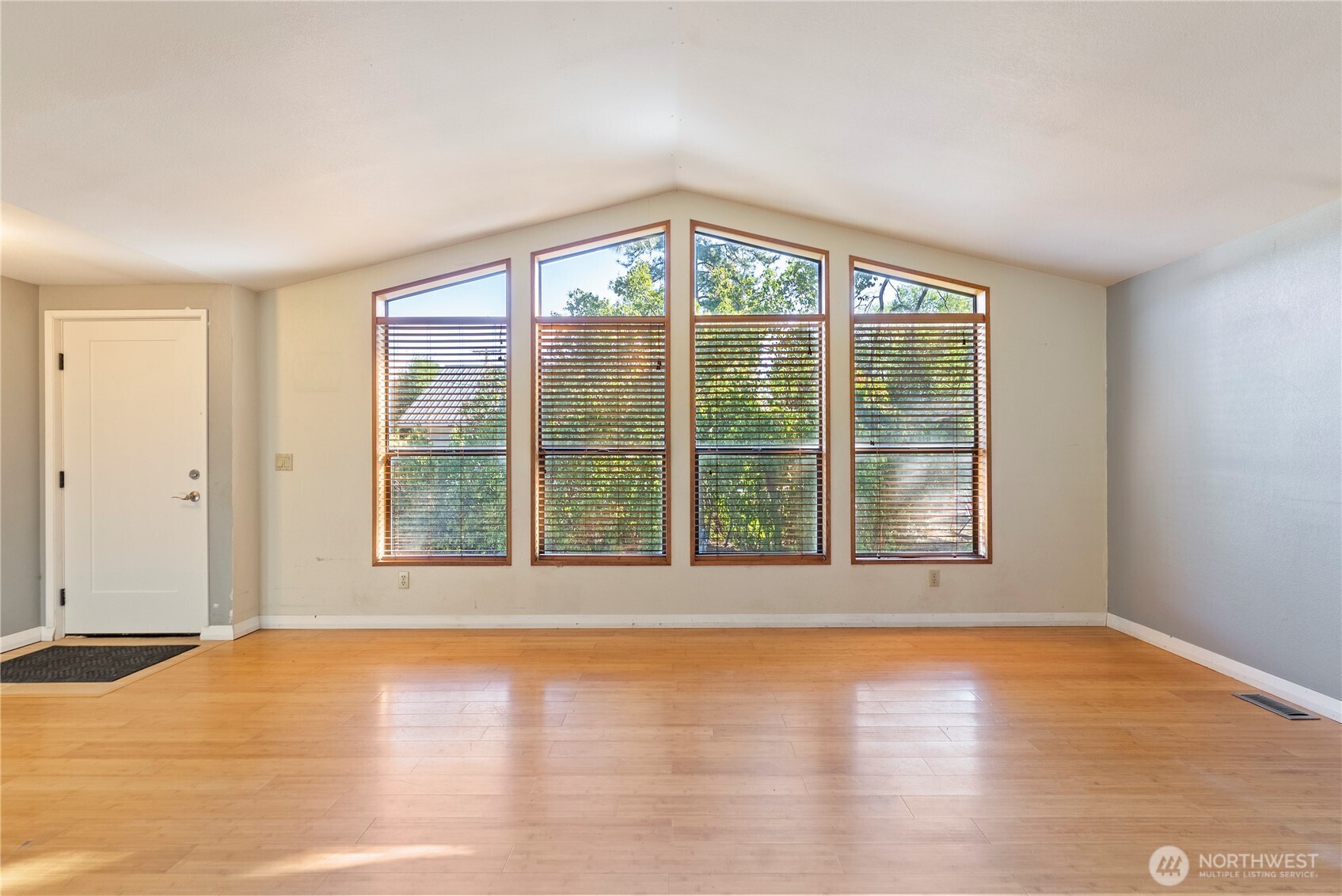 1221 Riverside Avenue , Twisp, WA 98856