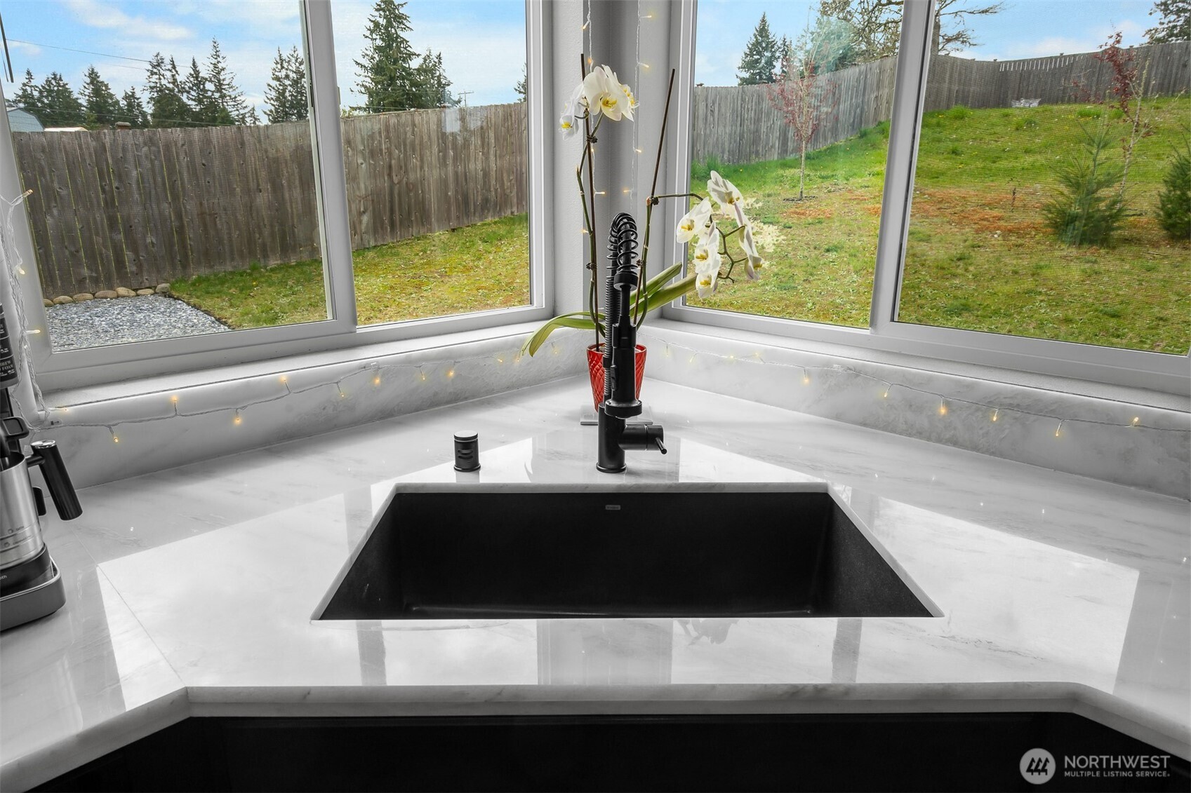 104 Lillian Lane SE, Rainier, WA 98576