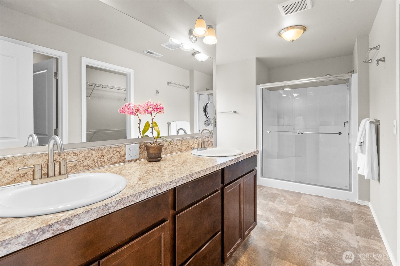 104 Lillian Lane SE, Rainier, WA 98576