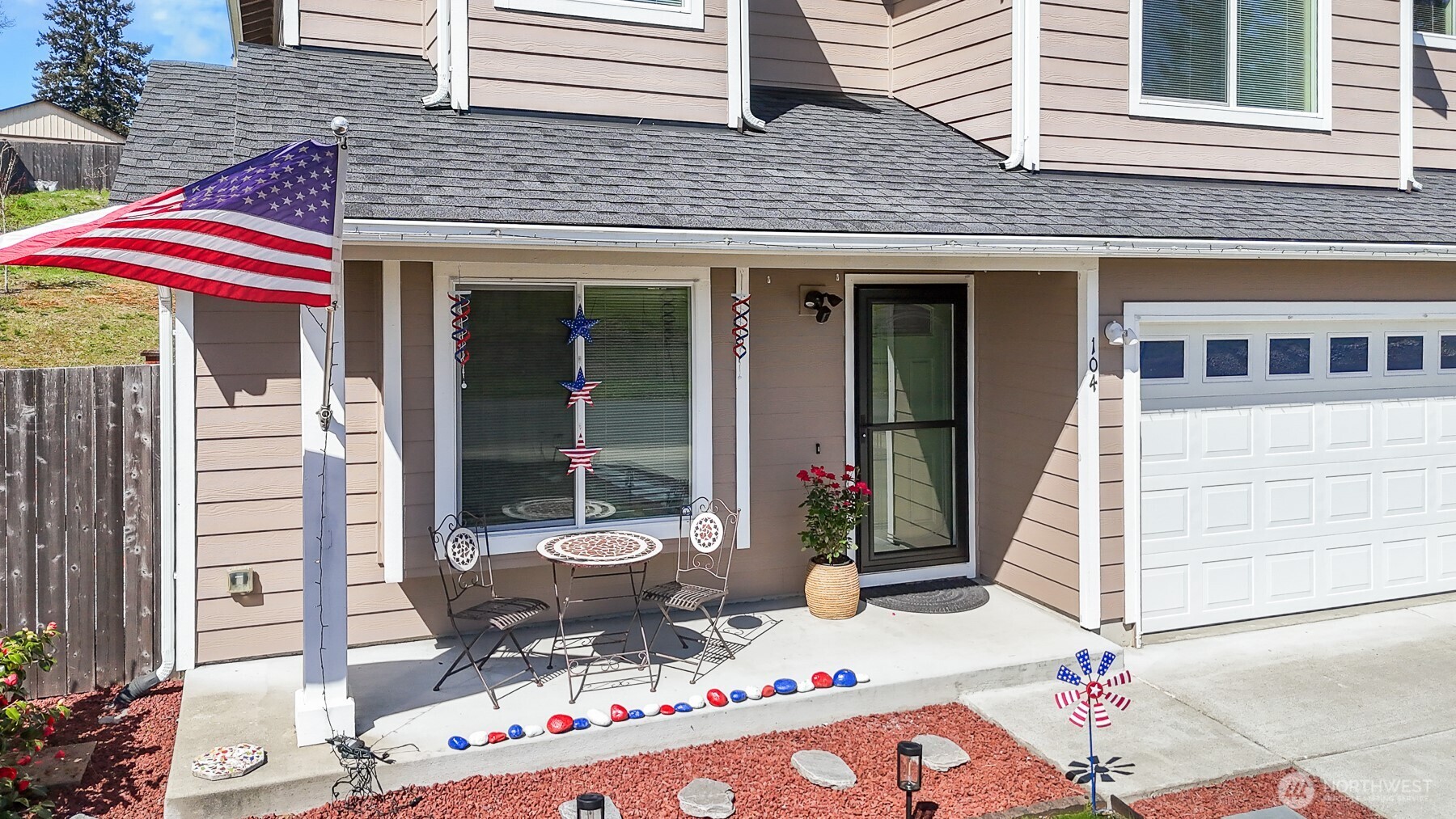 104 Lillian Lane SE, Rainier, WA 98576