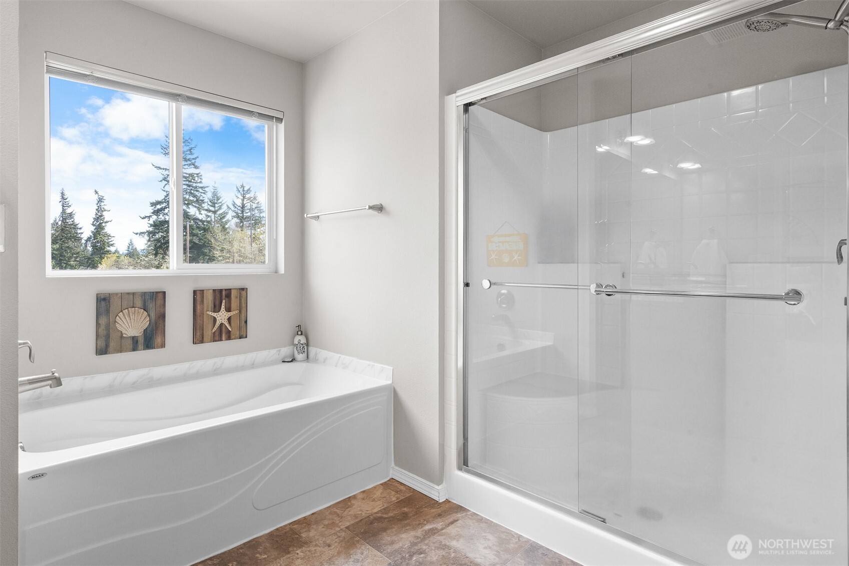 104 Lillian Lane SE, Rainier, WA 98576