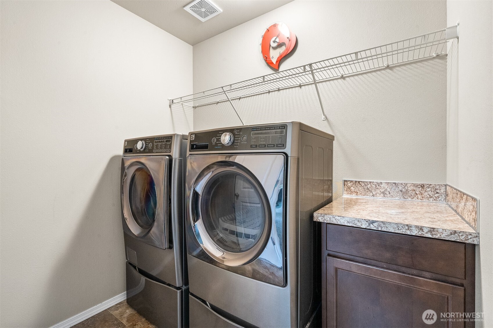 104 Lillian Lane SE, Rainier, WA 98576