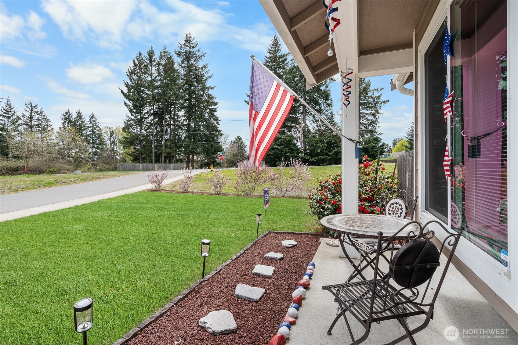 104 Lillian Lane SE, Rainier, WA 98576